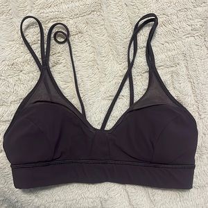 Lululemon sports bra